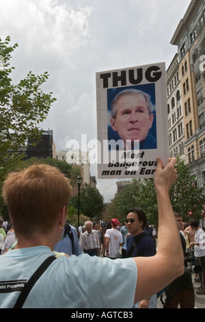 Gegner von Präsident George Bush rally in New York Stockfoto