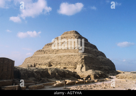 Sakkara, die Stufenpyramide des Königs Djoser. Entworfen von Imhotep, es ein Museum hat. Stockfoto