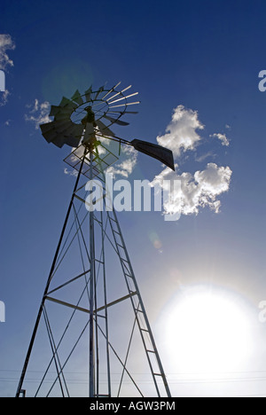 Ranch Windmühle Sonnenuntergang Cerillos New Mexico USA Stockfoto