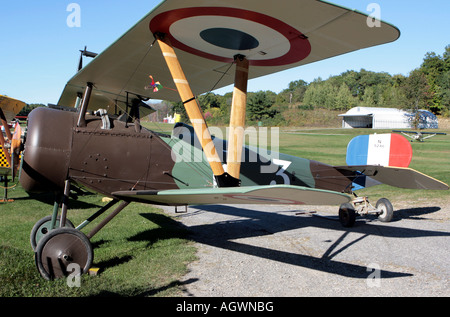Ein Weltkrieg Nieuport 11 auf dem Flug Linie. Stockfoto