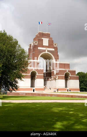 Die Thiepval-Denkmal zum Gedenken an die anglo-französischen Offensive von 1916 an der Somme, Picardie, Frankreich Stockfoto