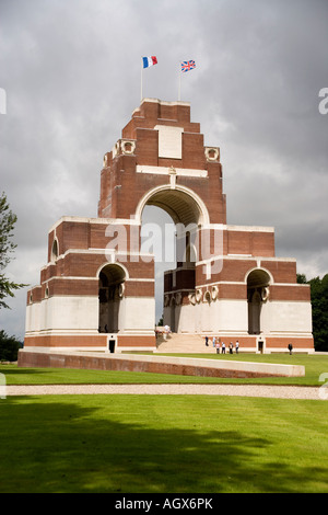 Die Thiepval-Denkmal zum Gedenken an die anglo-französischen Offensive von 1916 an der Somme, Picardie, Frankreich Stockfoto