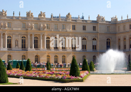 Formale Gärten das Schloss Versailles in Versailles im Département Yvelines Frankreich Stockfoto