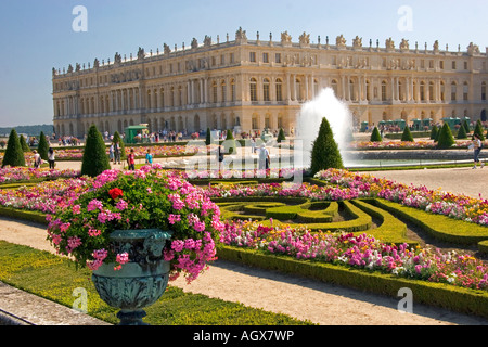 Formale Gärten das Schloss Versailles in Versailles im Département Yvelines Frankreich Stockfoto