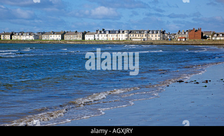 Troon Strandhäuser mit Südlage gegenüber den Firth of Clyde an einem sonnigen Herbsttag Stockfoto