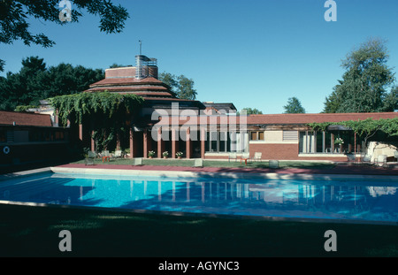 Herbet F. Johnson Haus, Flügelspannweite, 33 Ost 4 Mile Road, Widn Point, Wisconsin, 1937. Von außen. Architekt: Frank Lloyd Wright Stockfoto