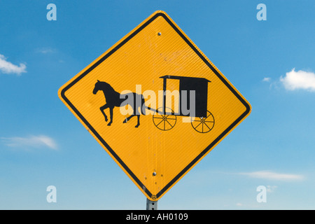 Amische Pferd und Kutsche Straßenschild, Lancaster County, Pennsylvania, USA Stockfoto