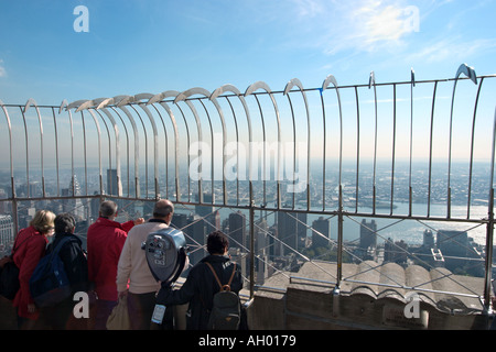 Blick auf Manhattan Island von der Spitze des Empire State Building, Manhattan, New York City, NY, USA Stockfoto