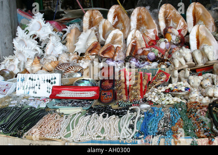 Souvenirs stehen auf James Bond Insel Phang Nga Bay Phuket Thailand Stockfoto