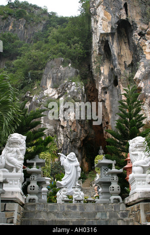 Schnitzereien in Marble Mountain in der Nähe von Danang, Vietnam Stockfoto