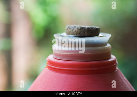 Rustikale Thermoskanne, Oberer Ausschnitt Stockfoto