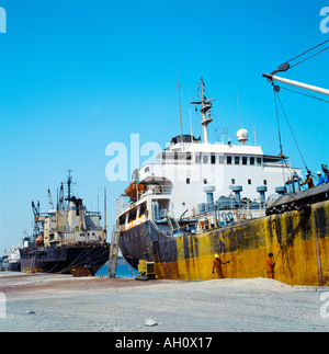 Dubai Vereinigte Arabische Emirate Mina Jebel Ali Port Tanker Stockfoto