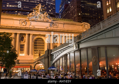 PERSHING SQUARE CAFÉS GRAND CENTRAL TERMINAL (© WARREN & WETMORE 1913) FORTY SECOND STREET MANHATTAN NEW YORK CITY USA Stockfoto