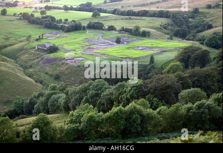 Erhöhten Blick auf die römischen Überreste an Vindolanda in Northumberland. Auf dem Hadrian Wall National Trail Stockfoto