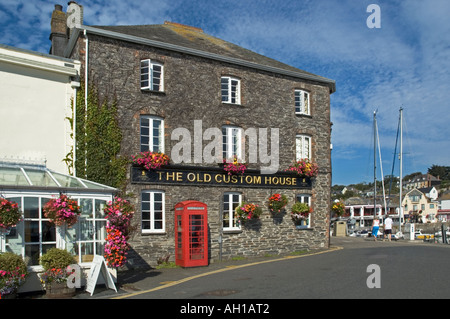 das alte Zollhaus in Padstow, Cornwall, England, jetzt verwendet als einer Gastwirtschaft Stockfoto