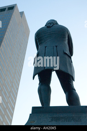 Statue von Samuel Adams vor Faneuil Hall Boston, Massachusetts Stockfoto