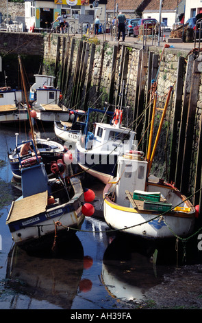 Niedrigwasser im Hafen von Saint Andrews Fife Schottland Europa Stockfoto