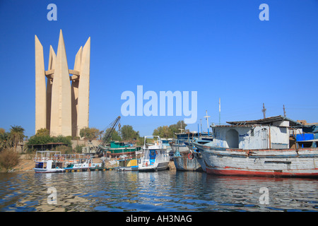 Denkmal für sowjetische-arabische Freundschaft (1966-1974), Architekten Petr Pavlov und Yuri Omelchenko, Assuan-Hochdamm, Ägypten Stockfoto