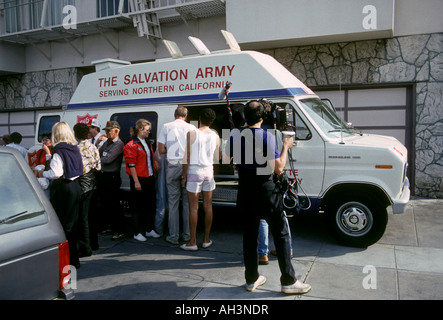 Salvation Army Truck, Heilsarmee, 17. Oktober 1989 Loma Prieta Erdbeben, Loma Prieta Erdbeben, Marina District, San Francisco, Neff Stockfoto