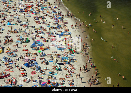 überfüllten Strand in Leba Polen Stockfoto