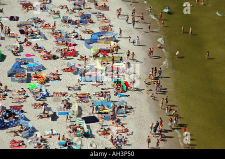 überfüllten Strand in Leba Polen Stockfoto
