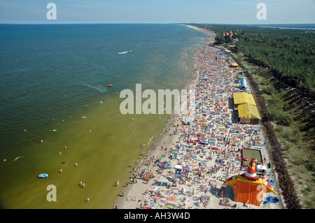 überfüllten Strand in Leba Polen Stockfoto