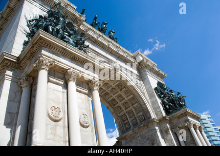 SOLDATEN UND MATROSEN MEMORIAL ARCH (© JOHN H DUNCAN 1882) GRAND ARMY PLAZA BROOKLYN NEW YORK USA Stockfoto