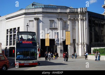 Die Sainsbury Wing, National Gallery, der Trafalgar Square, Westminster, London, England, Vereinigtes Königreich Stockfoto