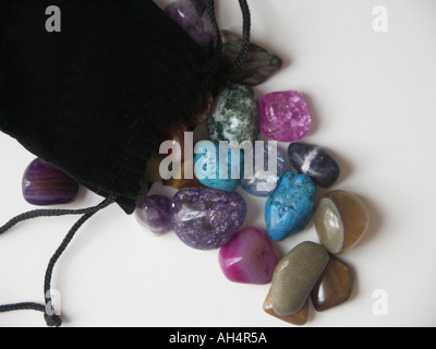 Beutel mit polierten Felsen Stockfoto