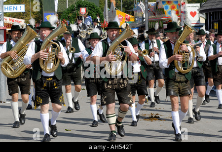 Traditionelle bayerische marching Band, Münchner Oktoberfest, Deutschland Stockfoto