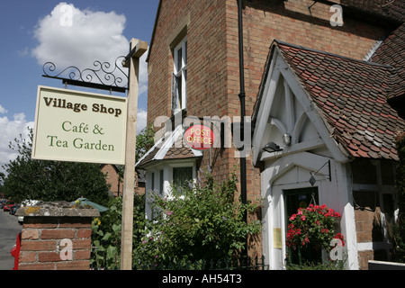 Postamt Dorf Shop und Tee Zimmer in Preston auf Stour in der Nähe von Stratford-upon-Avon Stockfoto