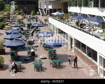 Stadt von London Barbican Centre Seeterrassen Stockfoto