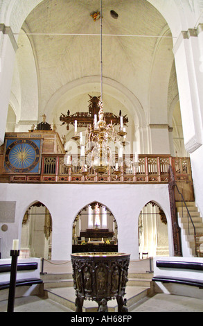 Lübecker Dom Innen Taufbecken Stockfoto