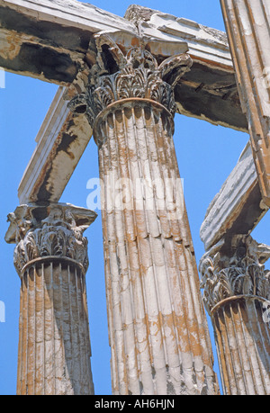 Antike Tempel des Olympischen Gottes Zeus in Athen Griechenland Stockfoto