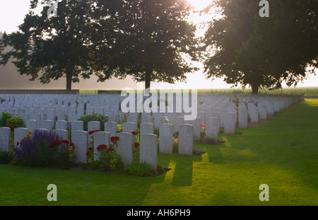 Delville Holz WW1 CWGC Friedhof (hauptsächlich Briten) Longueval The Somme Picardie Frankreich - 5.523 Bestattungen, zwei Drittel nicht identifizierten Stockfoto