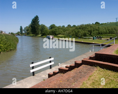 Wendepunkt auf dem Kennet und Avon Kanal neben Lock sperrt 60 Crofton Stockfoto