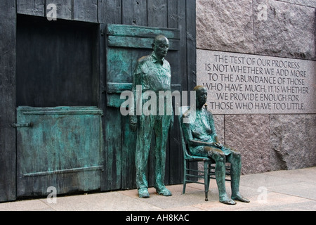 Ländliche paar dargestellt auf dem Franklin D Roosevelt Memorial in Washington D C Stockfoto