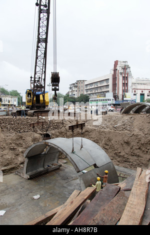 Metro Circle U-Bahn ein unterirdischer Tunnel, der in Bombay Mumbai Maharashtra Indien im Bau ist Stockfoto