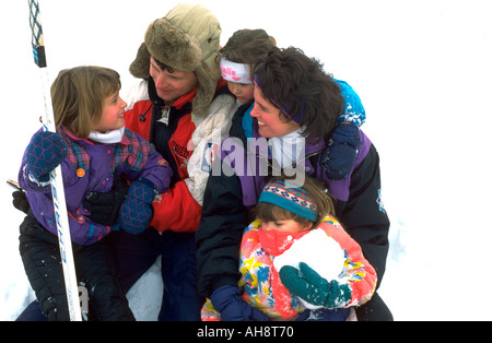 Familie 39 bis 4 auf Eislaufen Expedition am Bügel Park. Minneapolis Minnesota USA Stockfoto