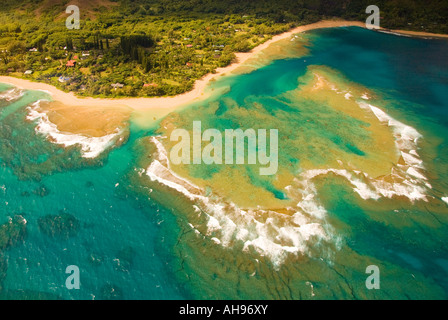 Hawaii Kauai Luftaufnahme des schönen Hanalei Bay entlang der Napali Küste North Shore Stockfoto