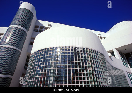 USA Florida South Beach Miami weißes Gebäude mit Glas Backsteingebäude Miami Beach Police Stockfoto