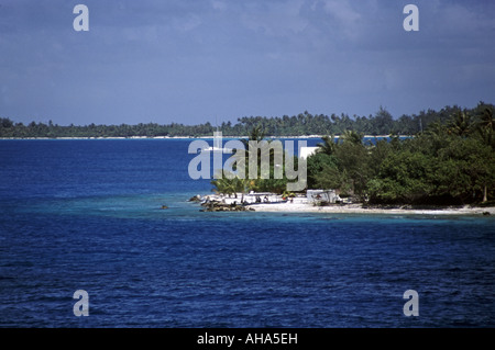 Strand und Küste Rangiroa Lagoon Südpazifik Tuamotu Inseln und Atolle Polynesiens Stockfoto