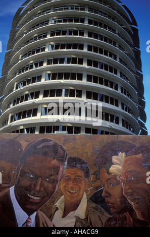 Capitol Records Building Los Angeles County California Vereinigte Staaten von Amerika in der Nähe von Hollywood and Vine Stockfoto