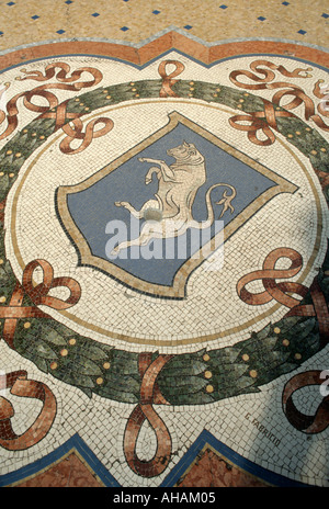 Mailand Italien Fliesen Mosaik Bull Galleria Vittorio Emanuele II Stockfoto