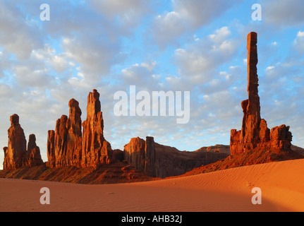 Monument Valley Totempfahl - Sunrise Stockfoto