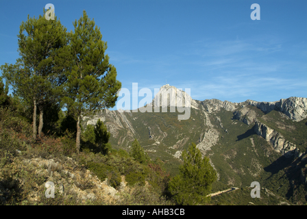 Frankreich Provence Sainte Baume A Berggipfel mit einer meteorologischen Station Stockfoto