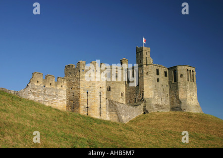 Warkworth Castle in Warkworth Dorf Northumberland Vereinigtes Königreich UK Stockfoto