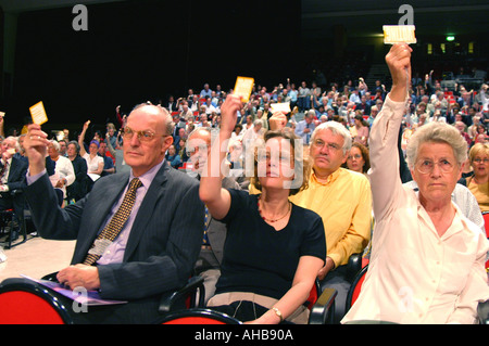 Konferenz Delagates Abstimmung Lib Dem Conf Brighton Sept 2003 Stockfoto