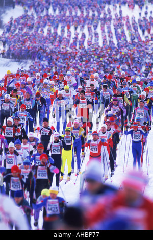 Vasaloppet ist ein 90 km klassische Loipen-Kurs mit ca. 16.500 Teilnehmer von Sälen bis Mora in Schweden-Skifahrer Stockfoto