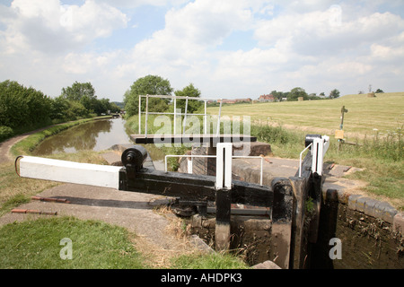 Schleusen an der Worcester & Birmingham Kanal Worcestershire central England UK Stockfoto